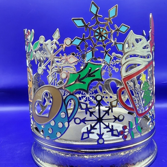 Bath & Body Works Holiday Tea Party Winter Snowflakes 3 Wick Candle Holder - Picture 3 of 5